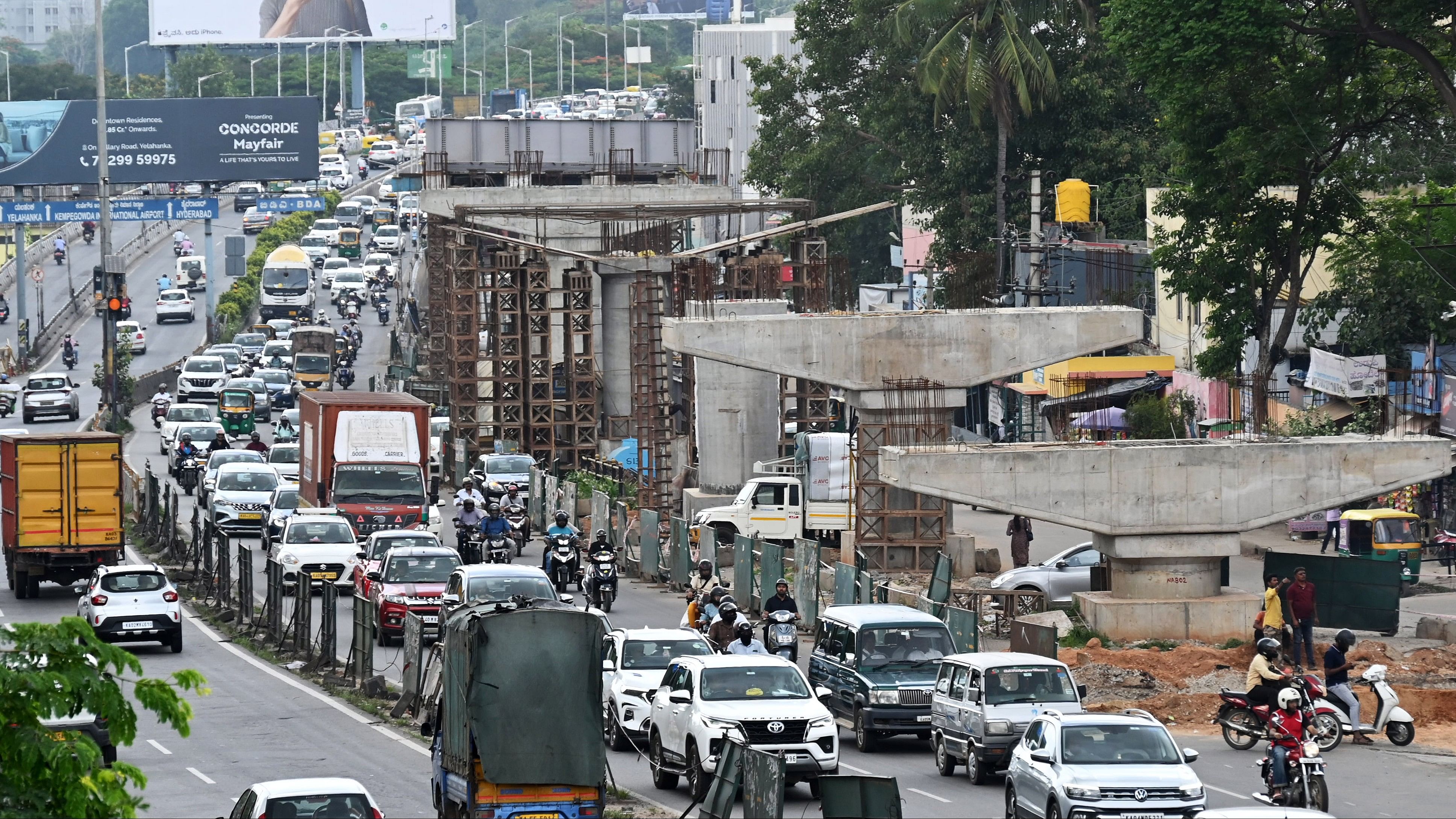 <div class="paragraphs"><p>Traffic at the Hebbal Junction.</p></div>